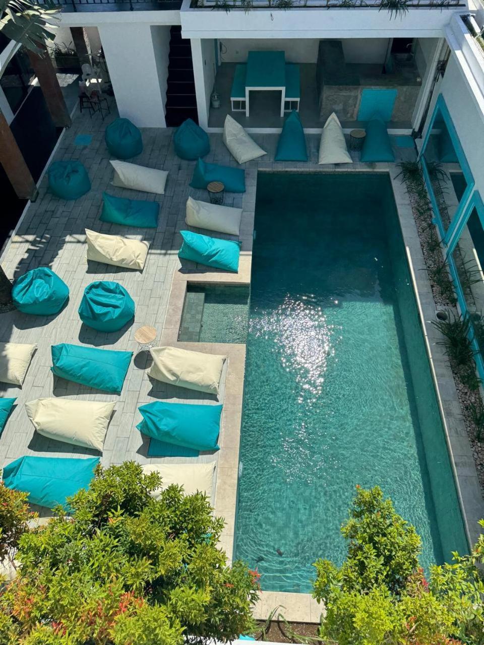 Canggu Central Hostel Exterior photo