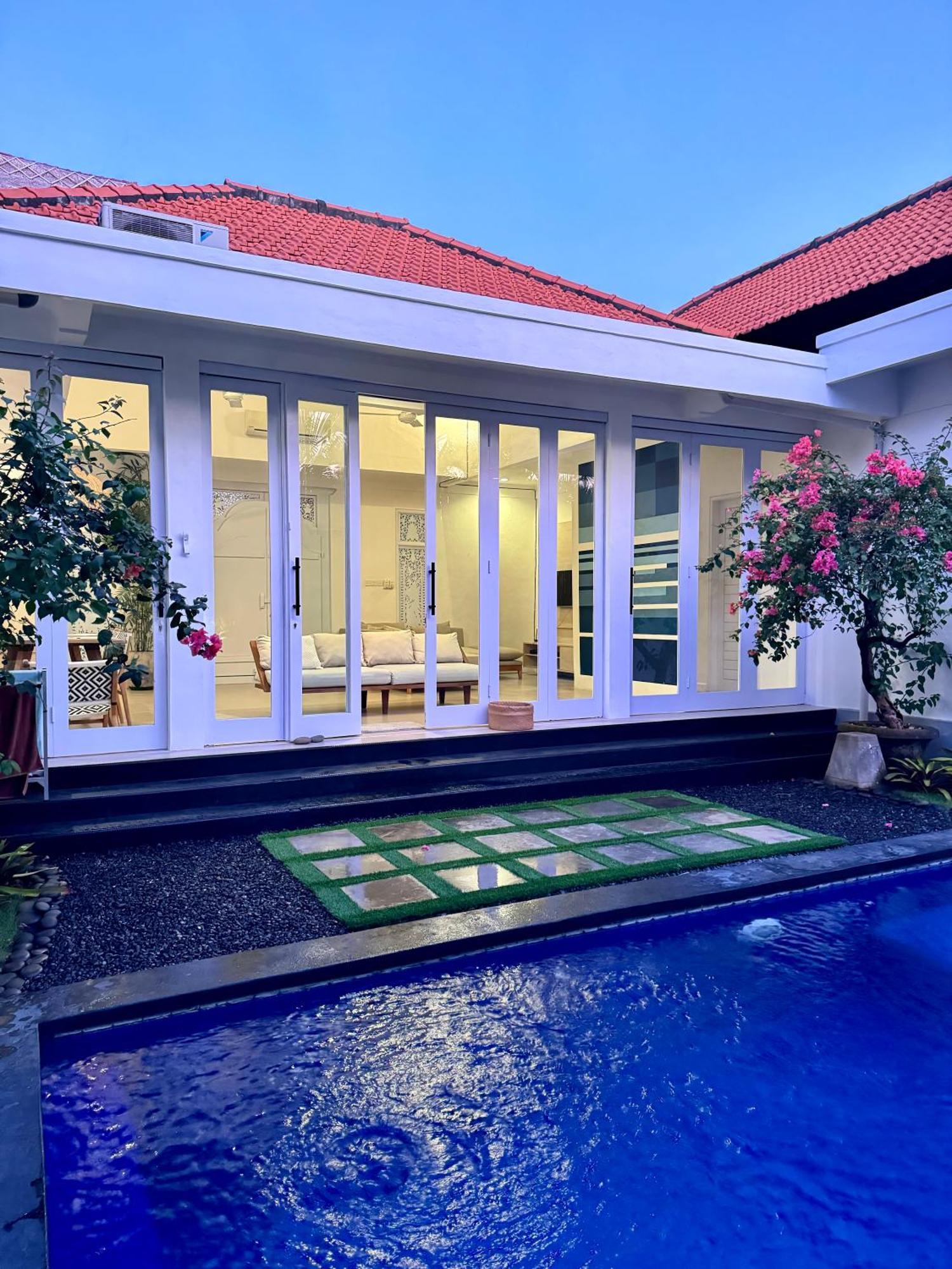 Canggu Central Hostel Exterior photo